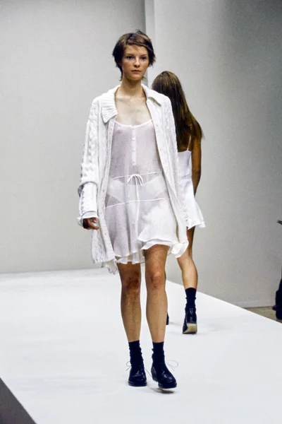 Look 30